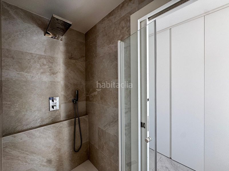 Foto 853d8266-e6a3-4abc-bbe6-98df543c6852. Casa amb aparcament a Playa Flamenca Orihuela