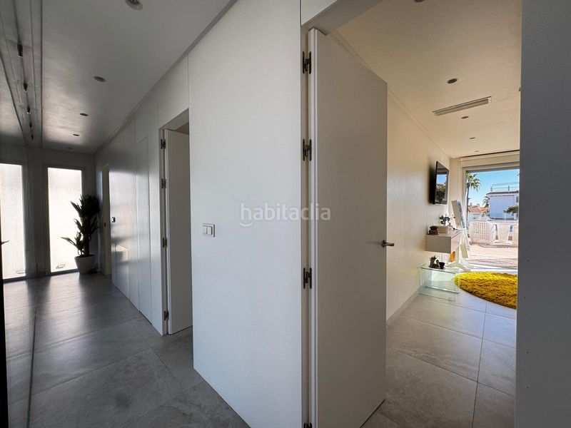 Foto 9ab048a9-66ed-434a-887c-1a253e89c605. Casa amb aparcament a Playa Flamenca Orihuela