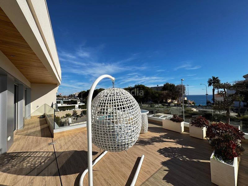 Foto c3fa3fe2-8aba-4a4e-a837-2d97e4f1f5b7. Casa amb aparcament a Playa Flamenca Orihuela
