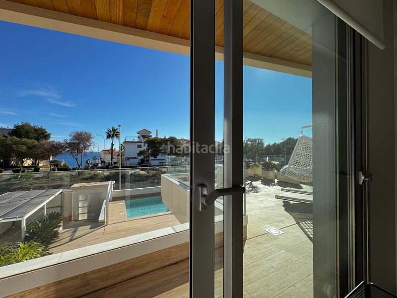 Foto daa92f55-a656-41b2-ad91-01f79b115461. Casa amb aparcament a Playa Flamenca Orihuela