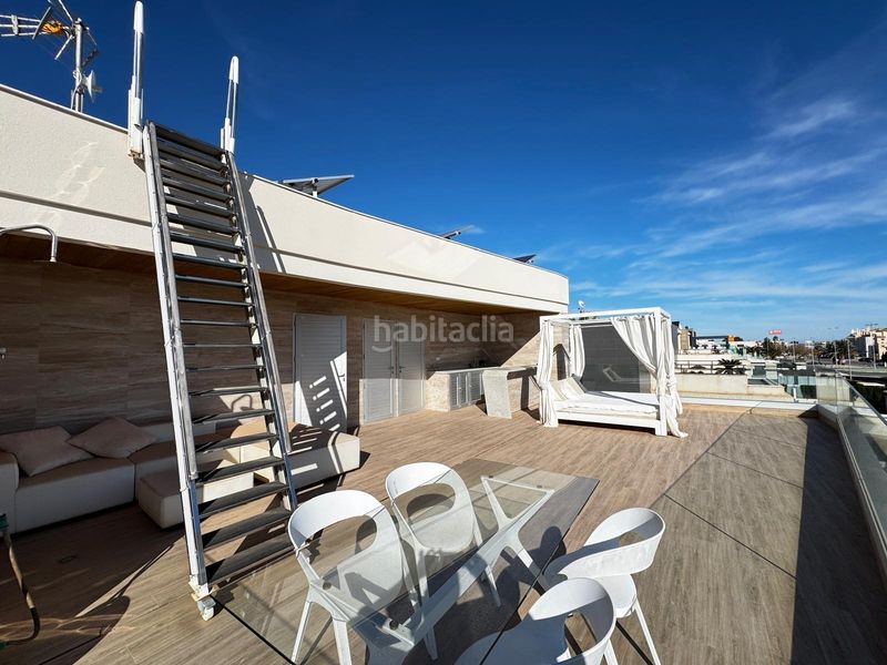 Foto e62f7737-61ea-4c8b-b010-1b1092427fd0. Casa amb aparcament a Playa Flamenca Orihuela