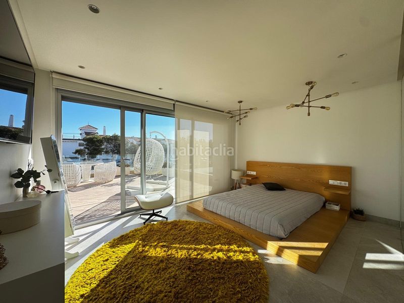 Foto f187ec75-f217-409c-a6bc-7aca78d326ba. Casa amb aparcament a Playa Flamenca Orihuela