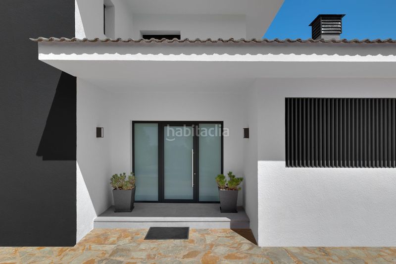 Foto b84b0232-6485-4711-b604-b9dedb233af8. Casa amb aparcament a Pueblo Calp