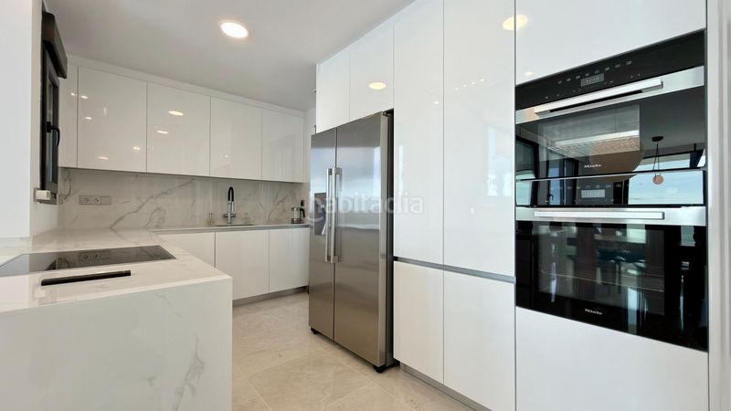 Foto e9bb1abf-22e3-421e-b834-16812efdfecb. Apartament amb aparcament a Casco Antiguo - Puerto Benidorm