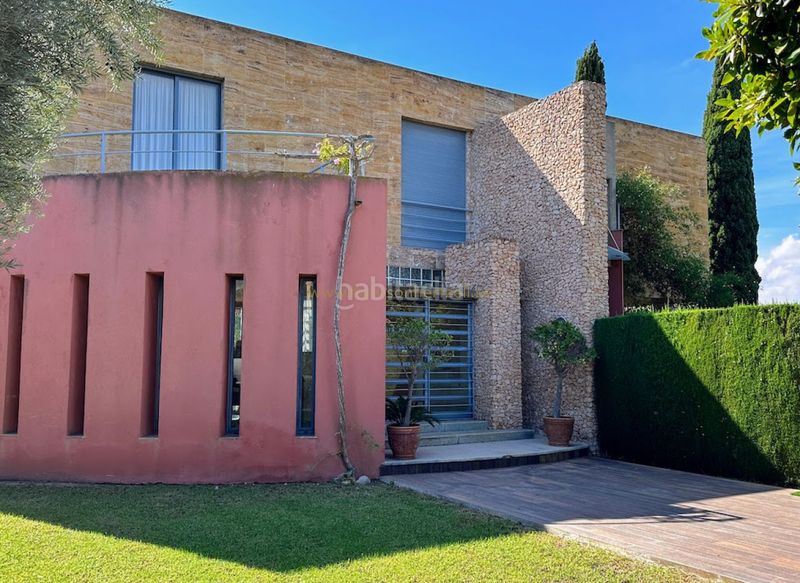 Foto d7b051f8-e49f-4078-b615-df92189380fc. Casa amb aparcament a La Regia Orihuela