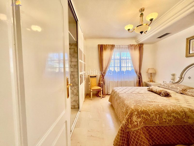Foto 123dc045-f19a-4974-aa84-f342d39ed355. Casa amb aparcament a Centro - Muelle Pesquero Torrevieja