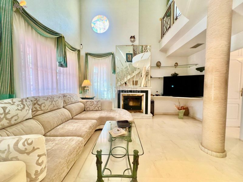 Foto 4c560253-c0e7-4280-8726-7eb6237c5424. Casa amb aparcament a Centro - Muelle Pesquero Torrevieja