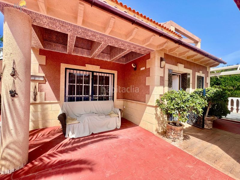 Foto b6686155-97c6-451c-a0a6-bf771a541c21. Casa amb aparcament a Centro - Muelle Pesquero Torrevieja