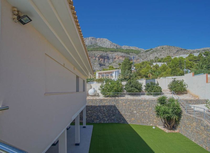 Foto a39dd94c-c828-4d81-a94f-efe00f5a58b8. Casa a Altea ciudad Altea