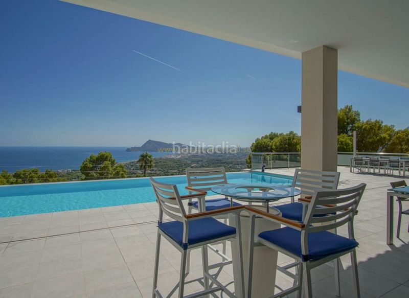Foto d2a4fe0f-be24-4634-8cd9-bf35229fa511. Casa a Altea ciudad Altea