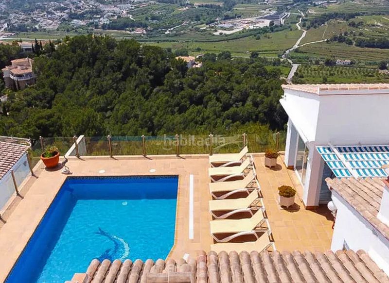 Foto 4ea62a88-a891-4a85-9687-0a33dae6d57c. Casa a Paichi Moraira