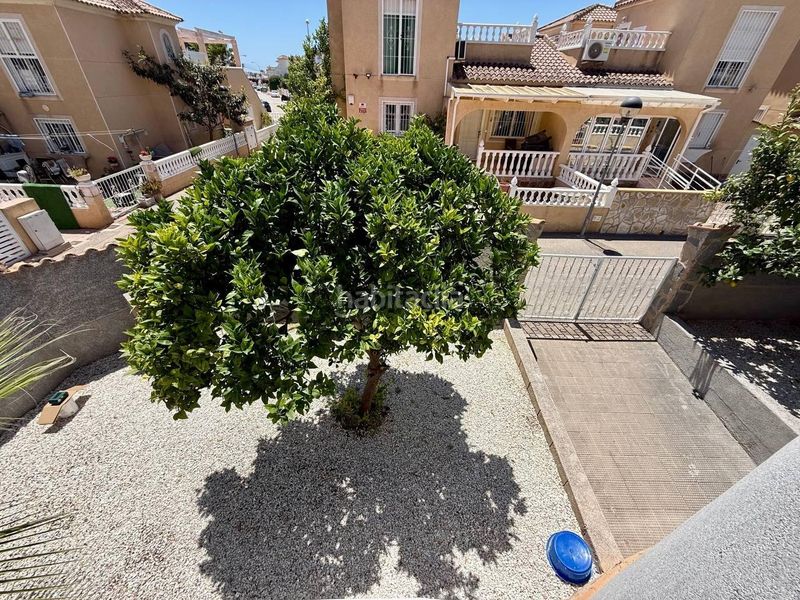 Foto 24af44b1-5115-47a7-967e-93cba2d63fb0. Casa amb aparcament a Playa Flamenca Orihuela