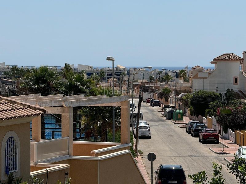 Foto a717ee93-d98e-40ea-bcc2-c03d4dfe771e. Casa amb aparcament a Playa Flamenca Orihuela