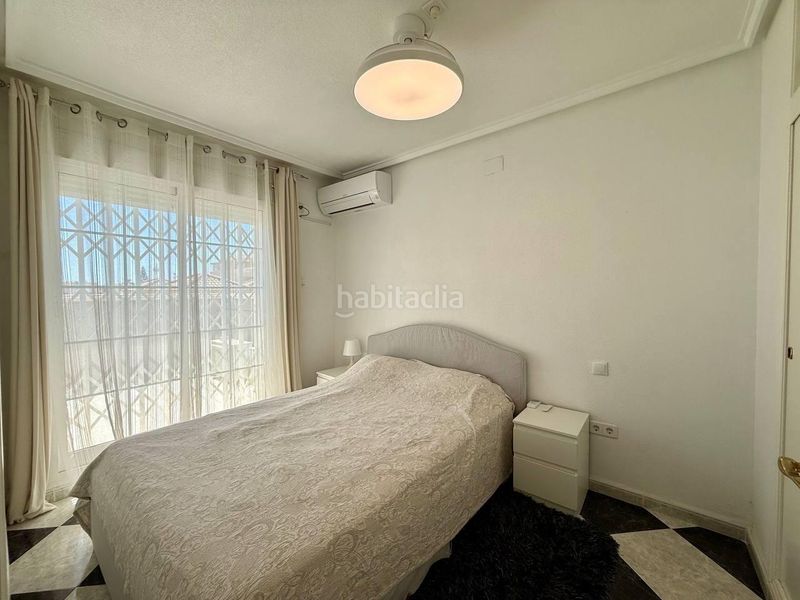Foto b68d51a9-561f-4f8d-a79a-0081306b17c8. Casa amb aparcament a Playa Flamenca Orihuela