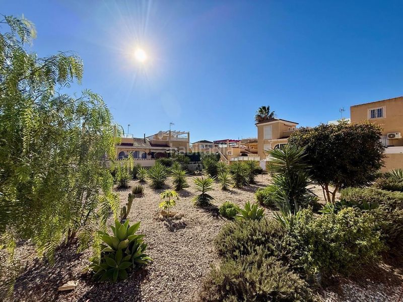 Foto d390c9b7-cb06-4373-a6b9-f690ad1e2914. Casa amb aparcament a Playa Flamenca Orihuela