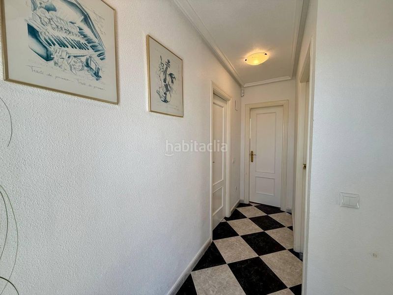 Foto f3afad79-df24-4ff3-b919-2b946ad50d10. Casa amb aparcament a Playa Flamenca Orihuela