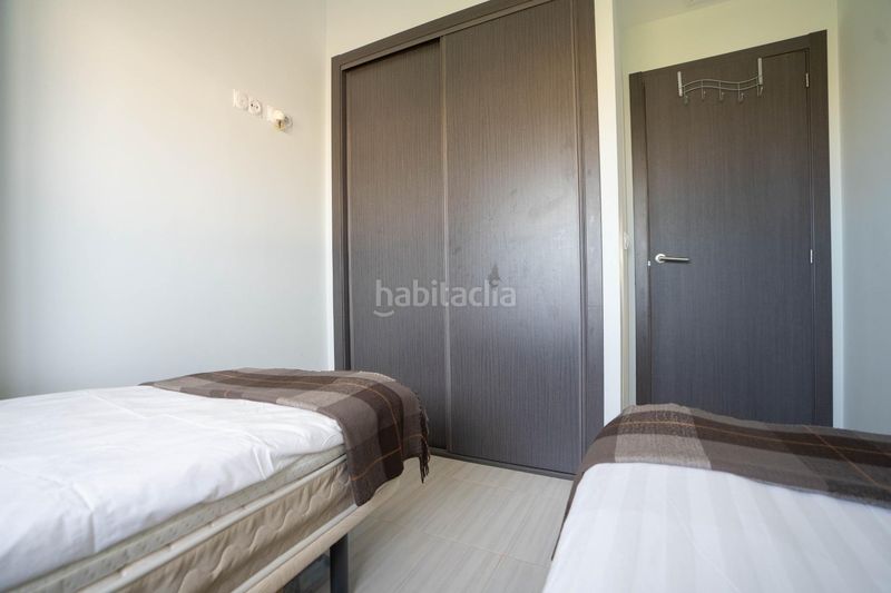 Foto ae693d26-25f9-4e9c-b670-d144cad62d9a. Àtic amb calefacció a Playa Flamenca Orihuela