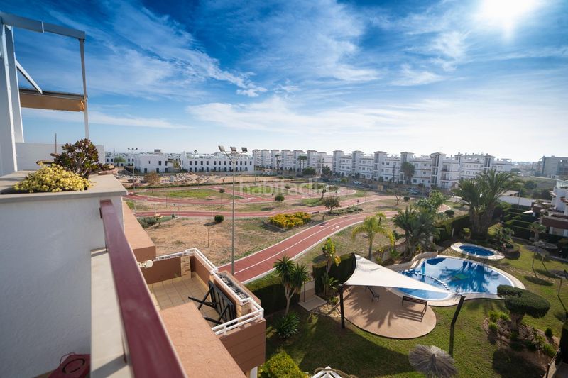 Foto d7a07123-5777-4973-bddf-71839524578f. Àtic amb calefacció a Playa Flamenca Orihuela