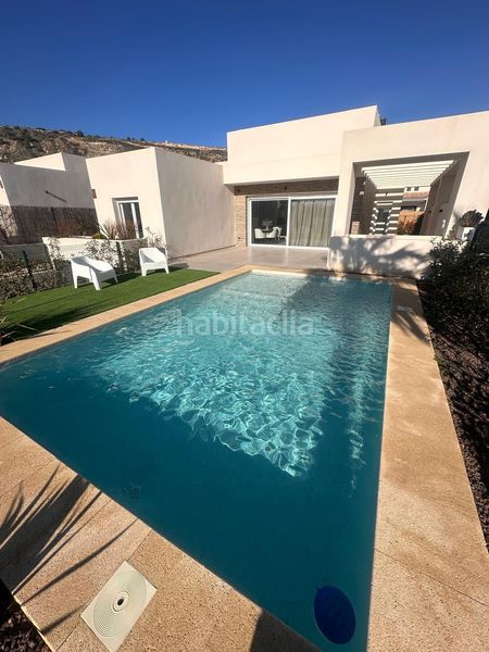 Foto 718ffc49-e269-4bd2-a92b-90b6148db29a. Casa amb aparcament a Heredades Rojales