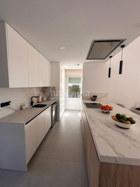 Foto b6cfd25c-8009-4249-8798-c3e9b2fe848a. Casa amb aparcament a Heredades Rojales