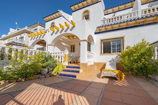 Casa adossada a Playa Flamenca