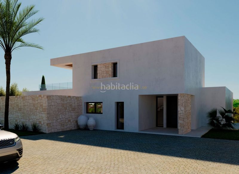 Foto ce9bd88f-fdf7-4024-8261-f8cd551f4b81. Casa amb aparcament a Divina Pastora Marbella