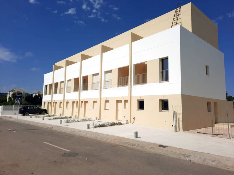 Foto df92233e-4af1-4a2e-8820-82c0404a2c4d. Casa adossada a Verger (el)