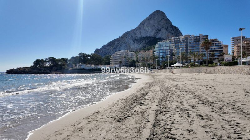 Foto d1dca347-dc59-451e-aa92-69db28cc5741. Casa en Cometa Calp