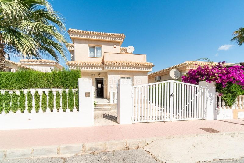 Foto a07e4d40-b656-460e-a322-a4dce2c07dea. Casa amb calefacció a Playa Flamenca Orihuela