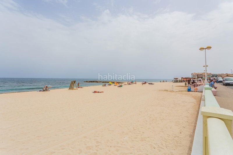 Foto b6df91f7-77cb-4358-8acf-23ea5200cb5d. Apartament amb calefacció a Centro - Muelle Pesquero Torrevieja