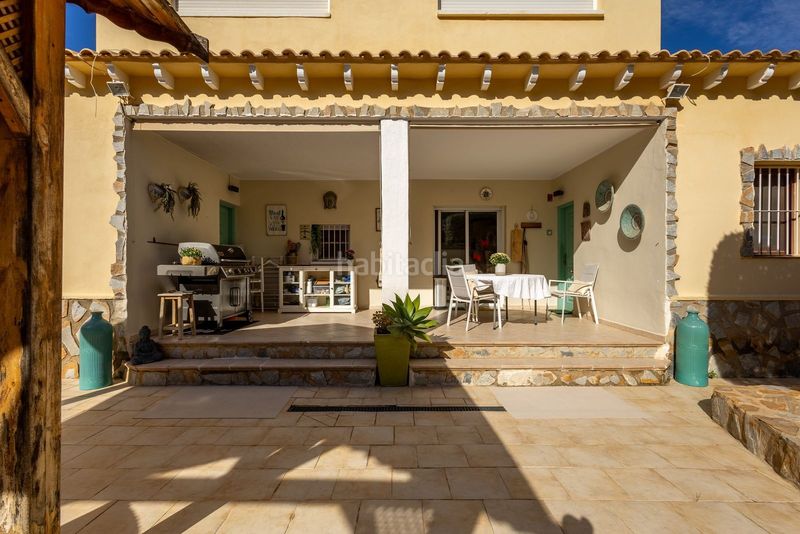 Foto 1d7cea2e-c7c1-401b-8123-5a39c22cc1a7. Casa amb aparcament a Almoradí