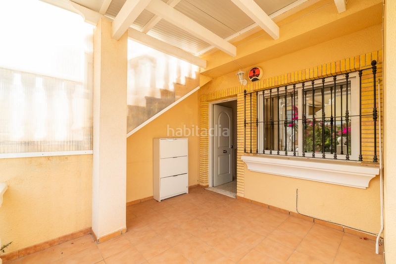 Foto a4320dcf-d75e-4bab-af51-85b3282e3396. Casa adossada amb calefacció a Villamartín-Las Filipinas Orihuela