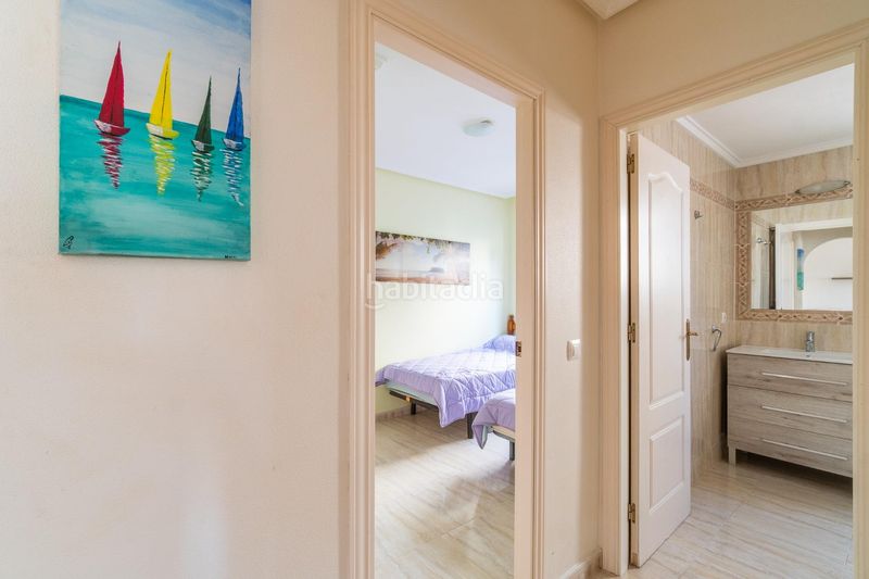 Foto ba237439-1d81-4209-9e67-f6f4bdd44c84. Casa adossada amb calefacció a Villamartín-Las Filipinas Orihuela