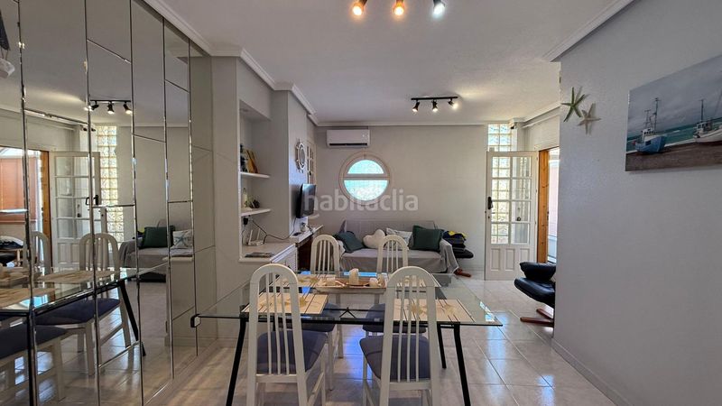 Foto 8a928d9d-4290-4ca2-b63e-91f7f716139c. Casa adossada amb calefacció a Centro - Muelle Pesquero Torrevieja