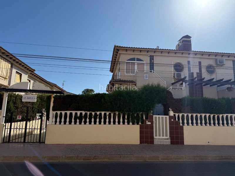 Foto 9418d991-4e96-425b-a6ec-2eea642b86d8. Casa adossada amb calefacció a Centro - Muelle Pesquero Torrevieja