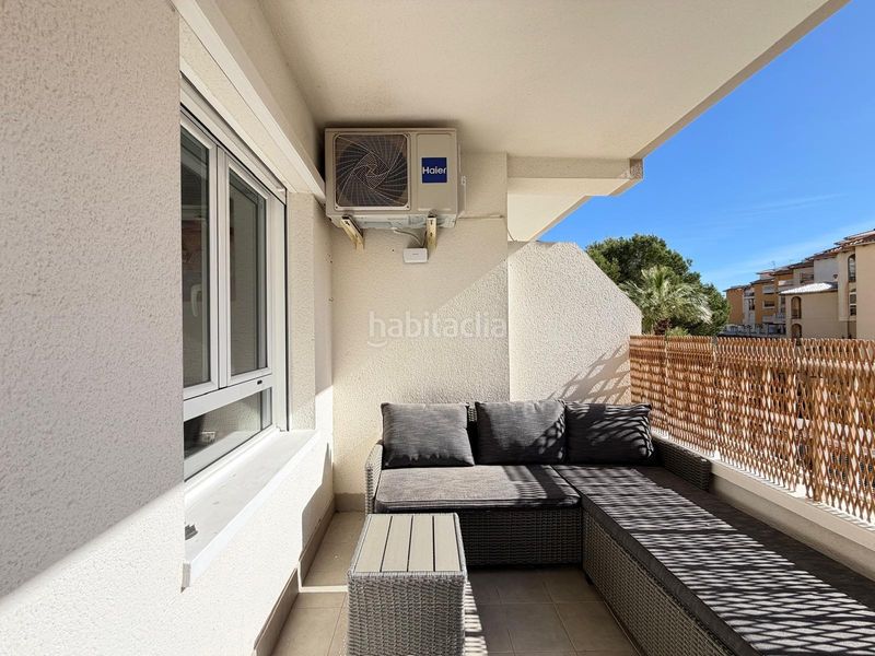 Foto b534660e-4c40-4e53-9656-6b5764282cc2. Apartament amb aparcament a Playa Flamenca Orihuela
