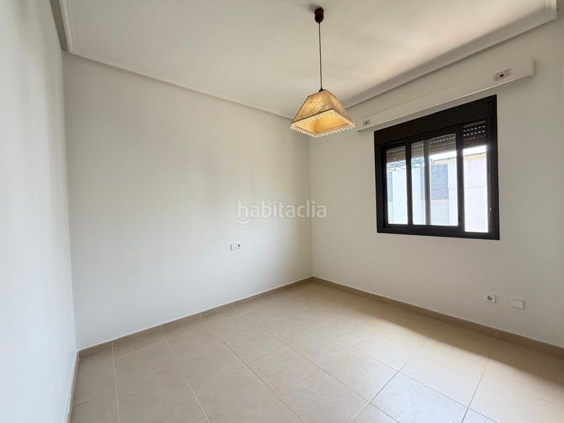 Foto a4d9c1c9-24b6-4168-89ff-902572110538. Casa adossada amb calefacció a Centro Rojales