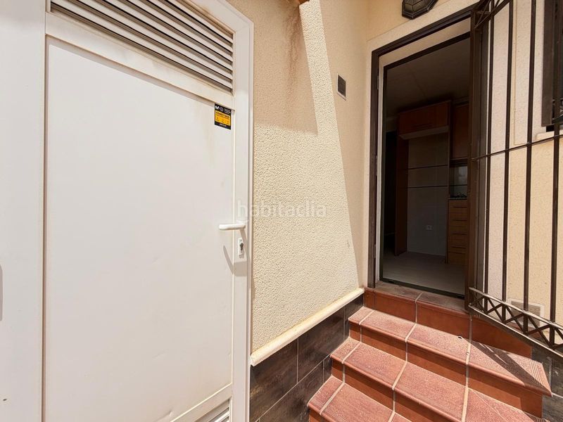 Foto b0d3759b-3728-407a-9c40-b9dbf88d62a5. Casa adossada amb calefacció a Centro Rojales