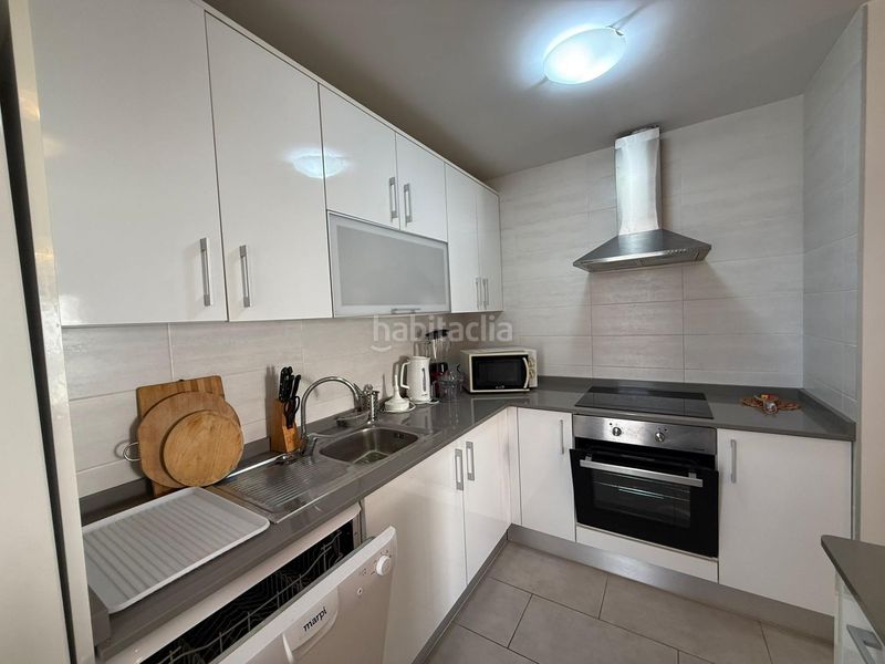 Foto a5281071-1b34-416d-9103-3bcafea77b73. Casa adossada amb calefacció a Centro - Muelle Pesquero Torrevieja