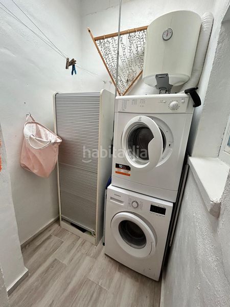 Foto f8748528-413a-4932-965d-0312093f2246. Casa adossada amb calefacció a Centro - Muelle Pesquero Torrevieja