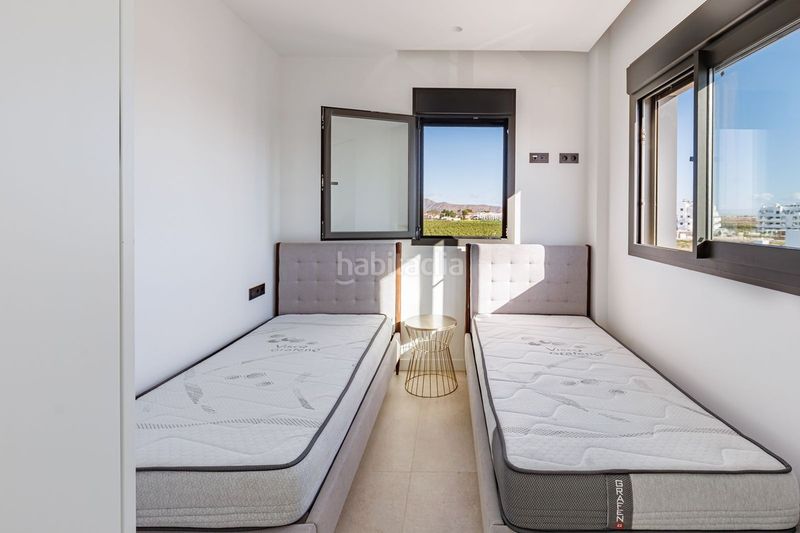 Foto dc365f54-abea-4036-8a8b-817835b993a4. Apartament amb calefacció a Centro Alcázares (Los)