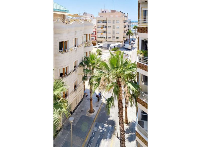 Foto 156a8462-5697-43e6-b8e1-93fd075fa675. Apartamento en Divina Pastora Marbella