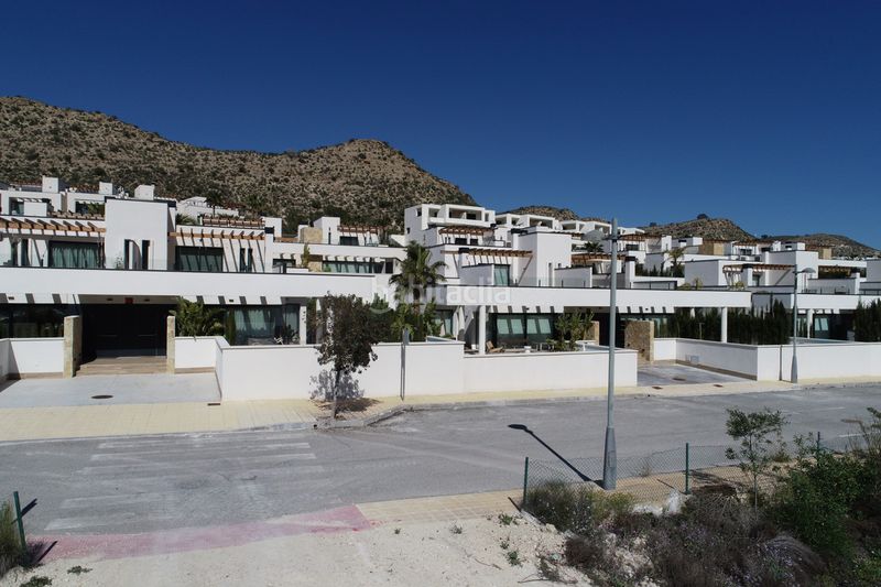 Foto 4c6ba867-9fbf-4cfa-bab2-5c520a9abd35. Casa a Monforte del Cid