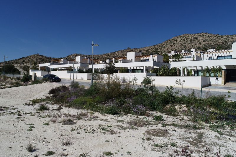Foto dd21bc51-2e06-4901-af40-60f4ba1f680a. Casa a Monforte del Cid