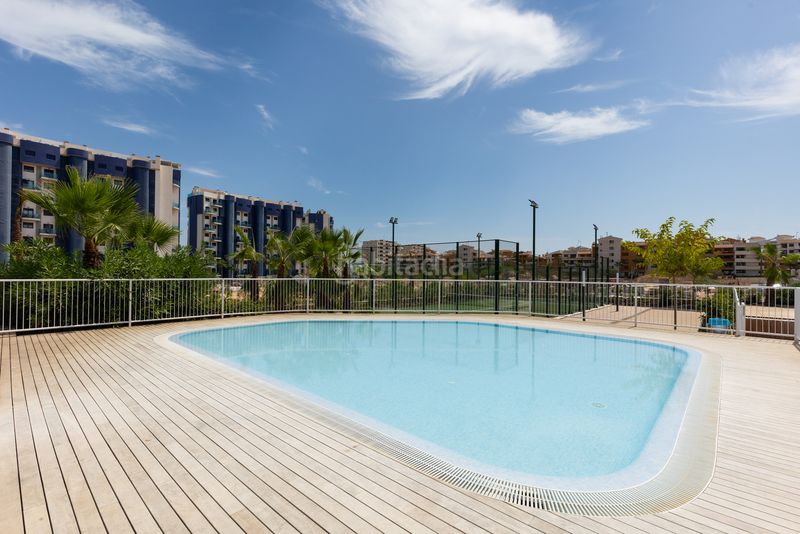 Foto 71c441f1-32b1-4d1c-bf8f-8dd3c38bf460. Apartament amb calefacció a Punta Prima Torrevieja