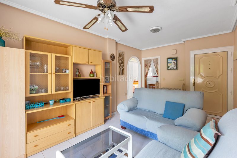 Foto 2a02086f-7770-43e8-8b53-6d90165acbc0. Apartament amb calefacció a Punta Prima Torrevieja