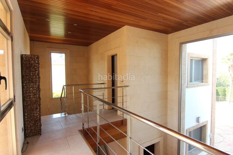 Foto df2c8b10-6e6f-415f-aed3-7736aac38a0d. Casa amb aparcament a Centro Ciudad Xàbia