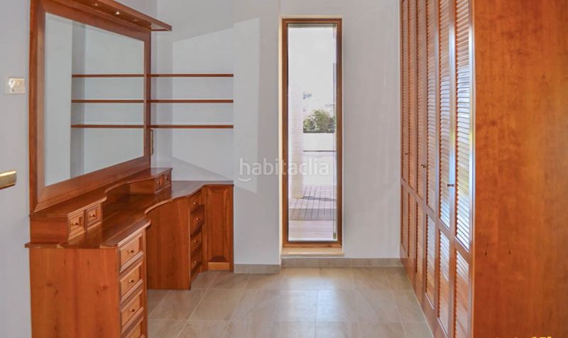 Foto f8e816b0-18ec-44ed-8289-2f1bf0c182c7. Casa amb aparcament a Penàguila