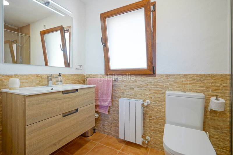 Foto fbf7849d-33de-4c7a-b35e-c917bf81036b. Casa amb aparcament a Centro Ciudad Xàbia