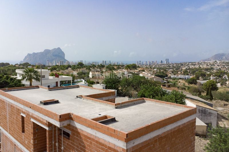 Foto f1997a8a-d96b-489f-9f8c-0a91cee4a960. Casa amb aparcament a Pueblo Calp